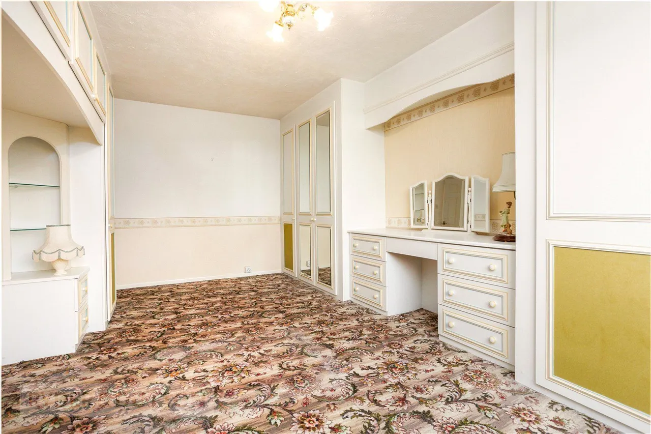 Heywood Fold Road, Springhead, OL4, photo 12