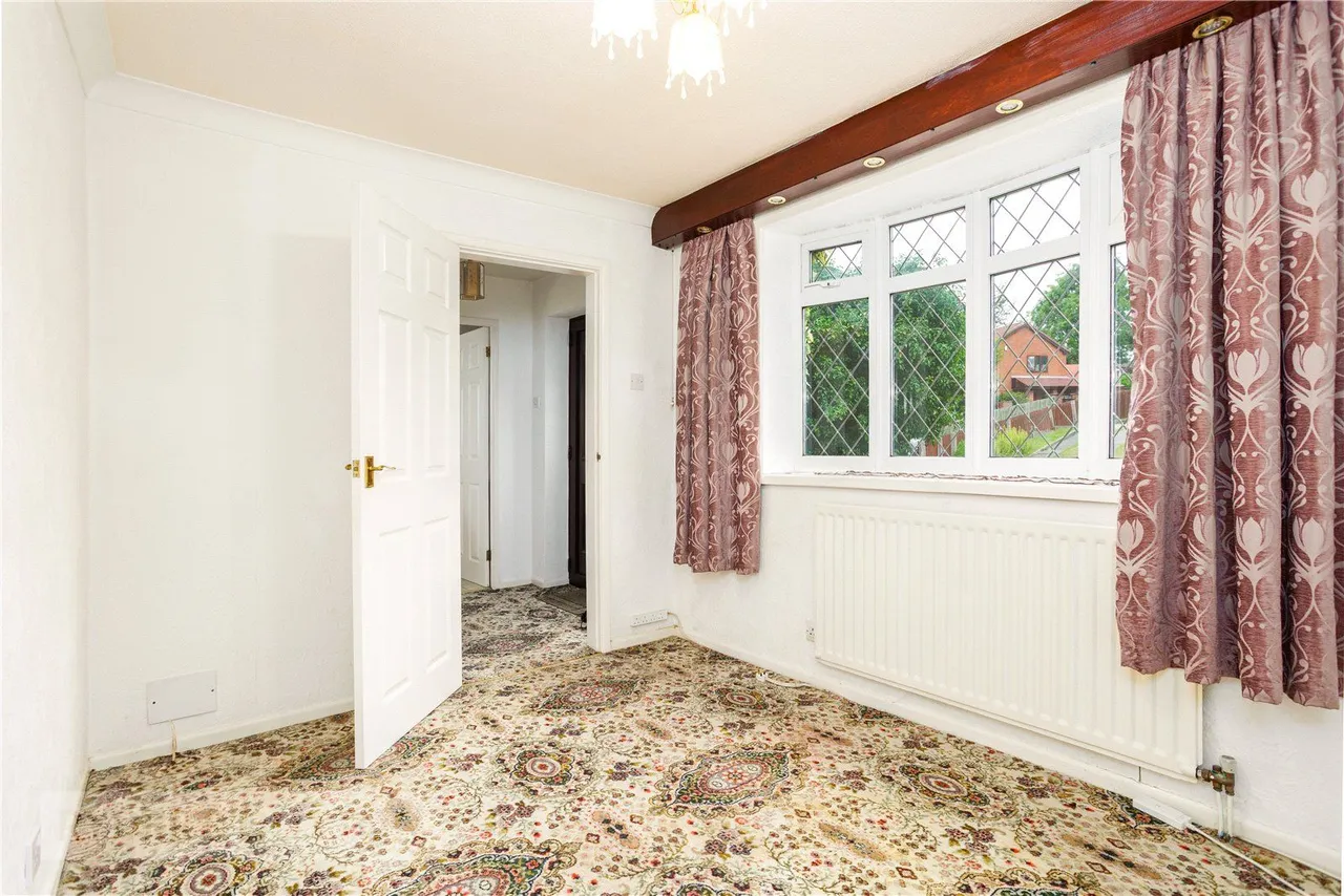 Heywood Fold Road, Springhead, OL4, photo 9
