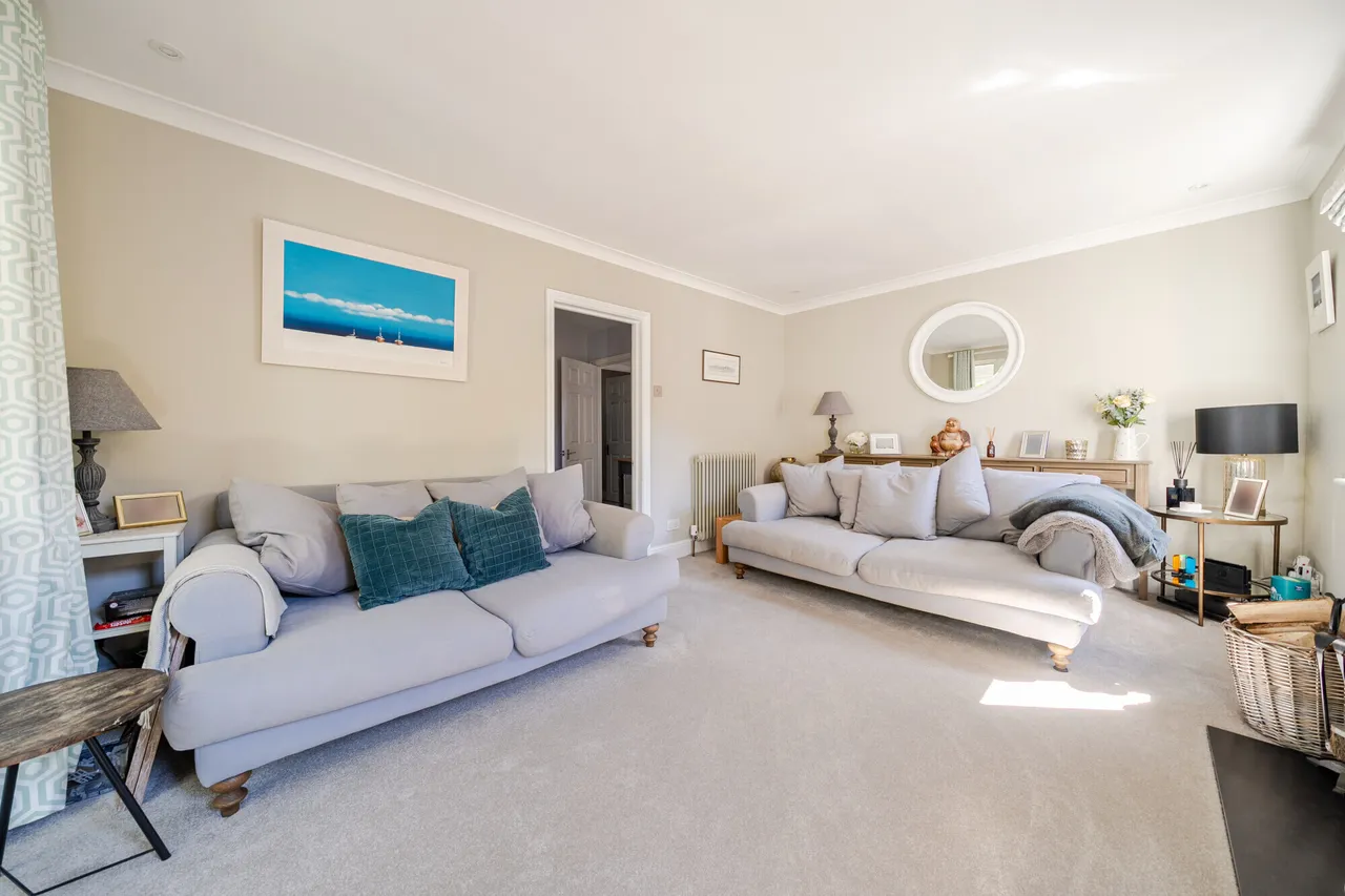 Woodside Close, Chiddingfold, GU8, photo 3