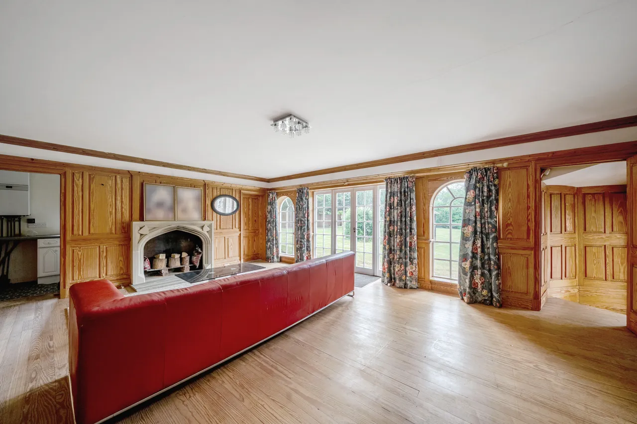 Egypt Lane, Farnham Common, SL2, photo 2