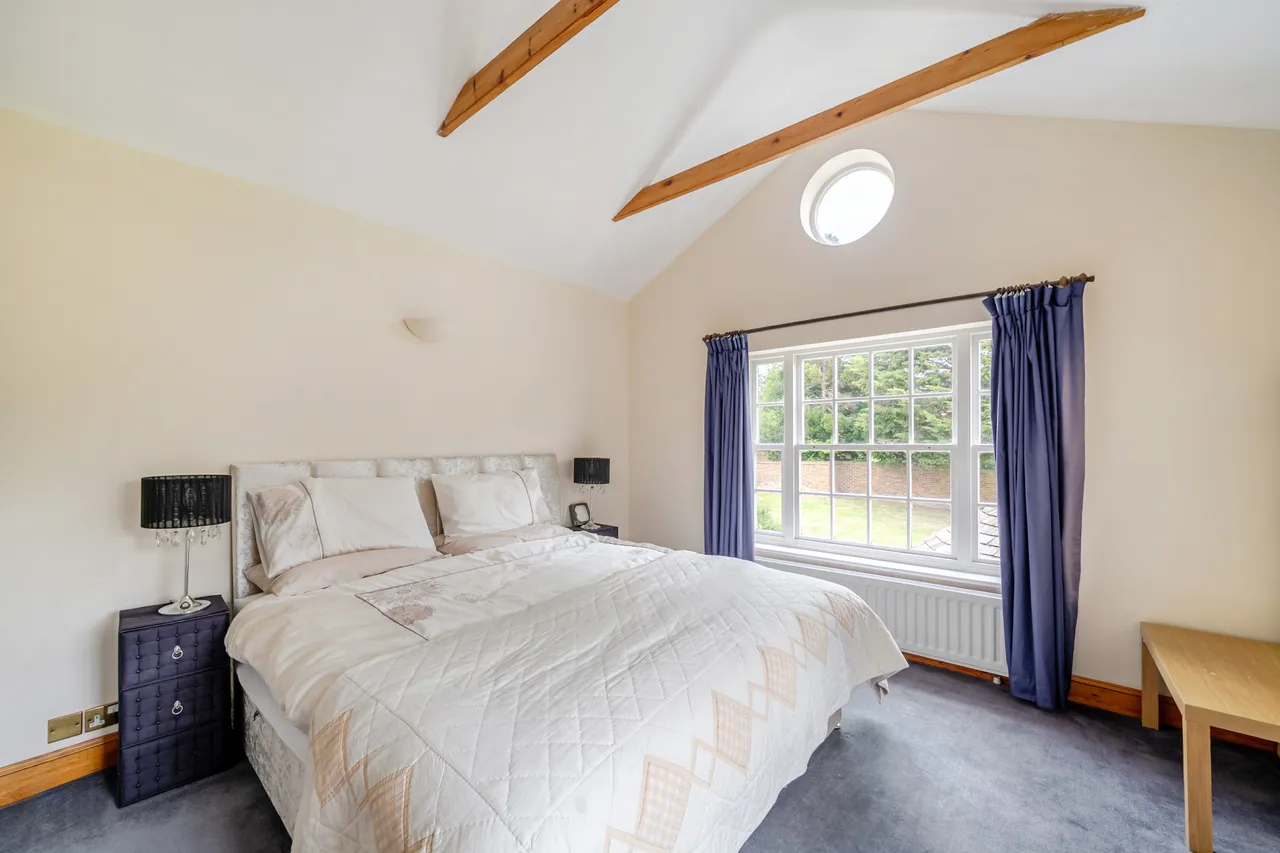 Egypt Lane, Farnham Common, SL2, photo 12