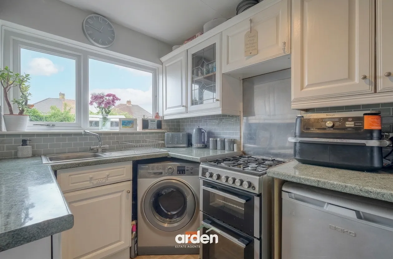Foxland Avenue, Rednal, B45, photo 6