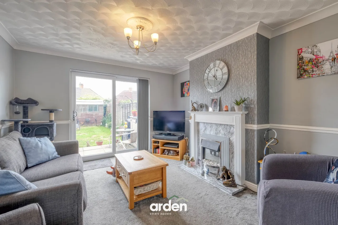 Foxland Avenue, Rednal, B45, photo 2