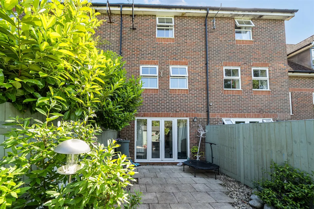 White’s Way, Hedge End, photo 14