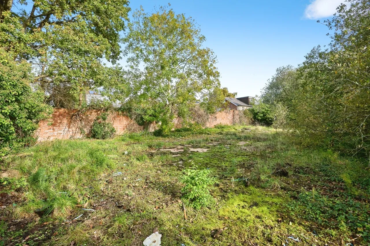 Nicholson Street, Newport, PO30, photo 8