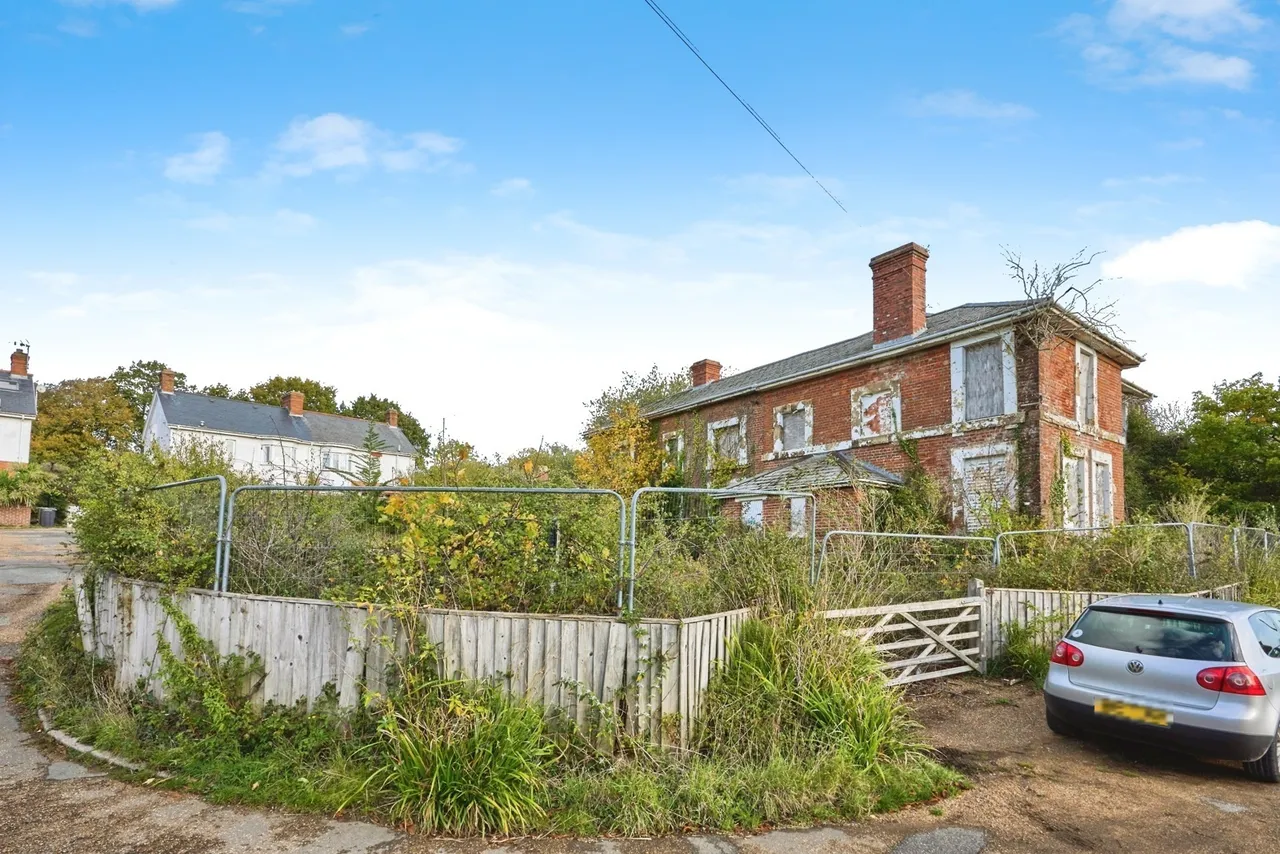 Nicholson Street, Newport, PO30, photo 2