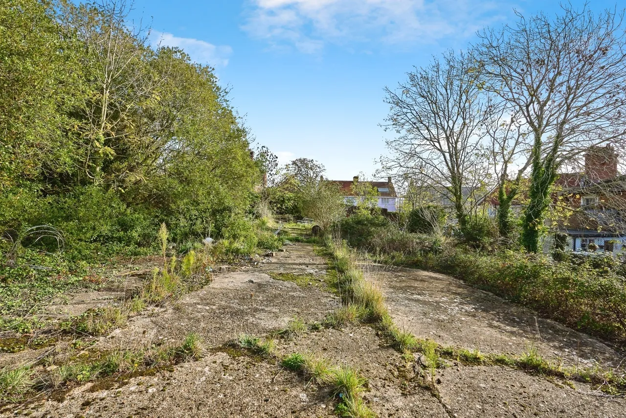 Nicholson Street, Newport, PO30, photo 13