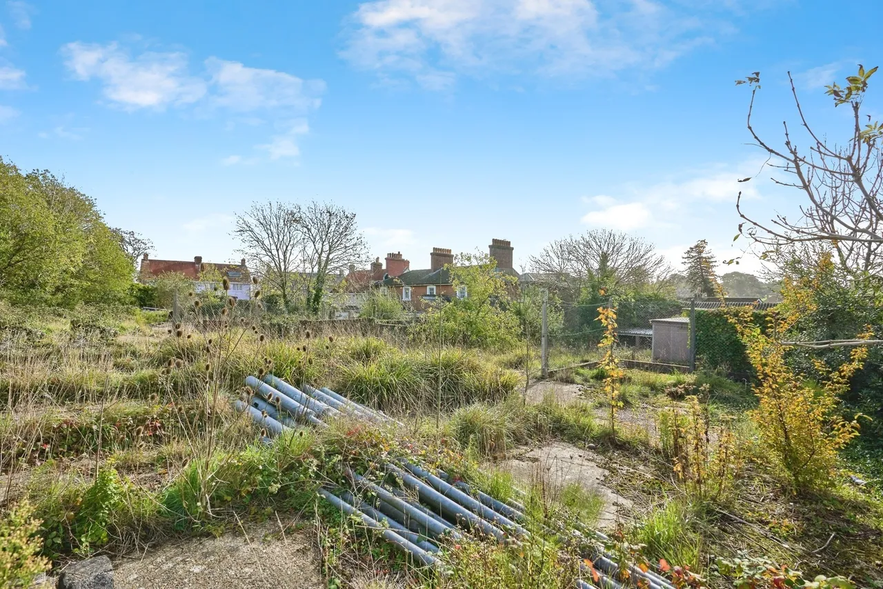 Nicholson Street, Newport, PO30, photo 12