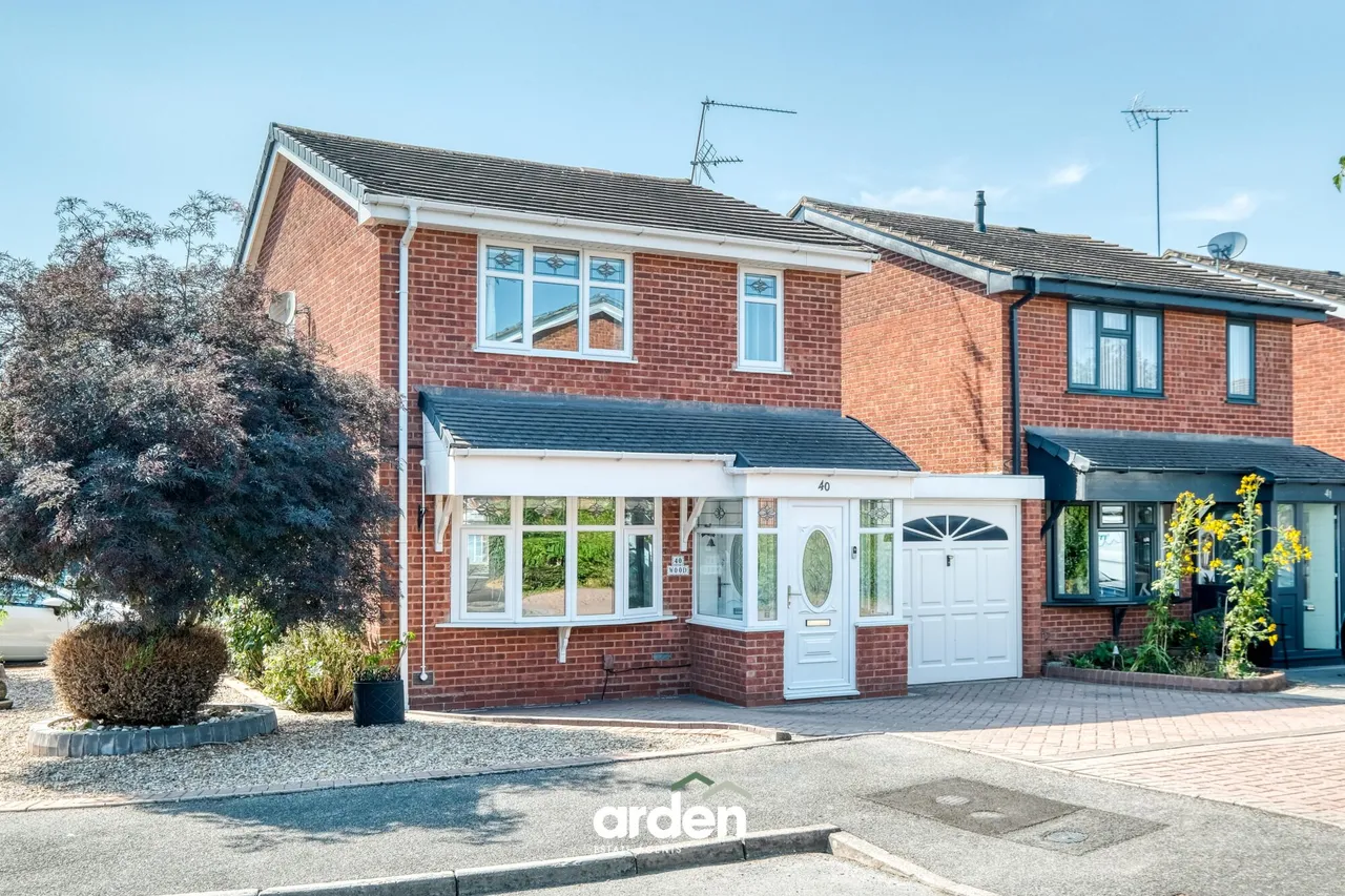 3 bed house for sale, Hollyberry Close, Redditch, B98