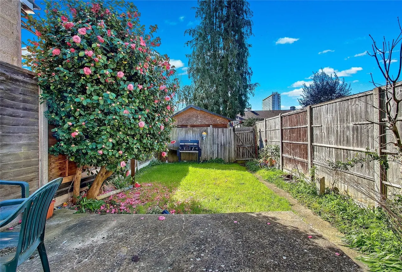 Meadway, Surbiton, KT5, photo 3