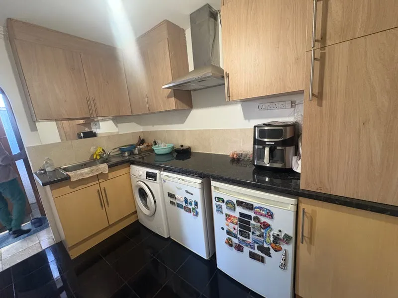 Sandhurst Drive, Ilford, IG3, photo 10