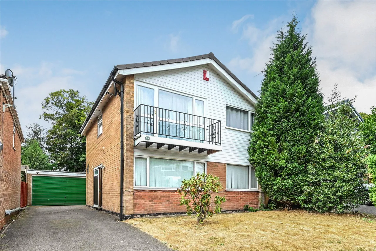 4 bed house for sale — Pine Grove, Lickey, Bromsgrove, Worcestershire, B45 8HE