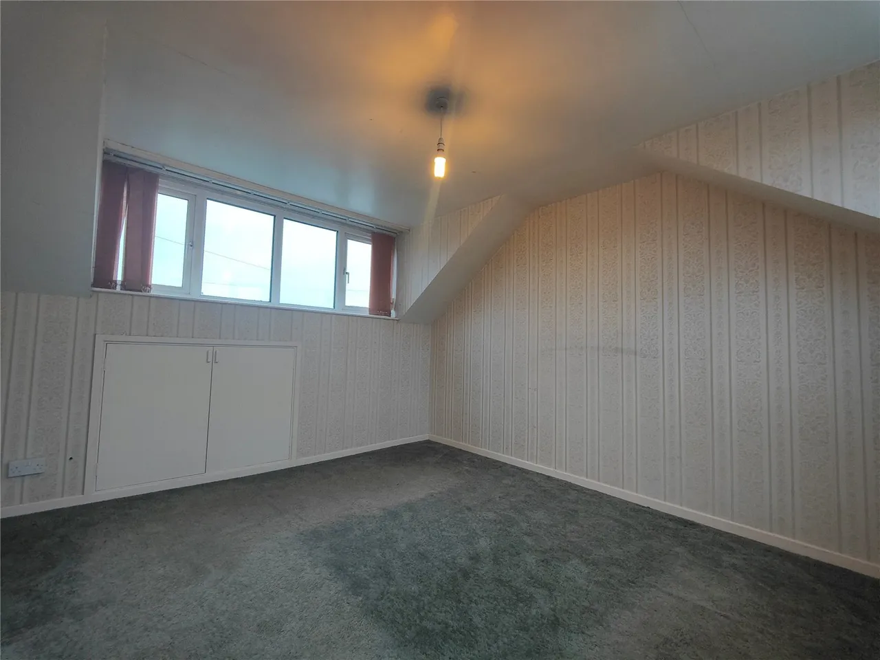 Lambourne Close, Great Wyrley, Walsall, Staffordshire, WS6, photo 15