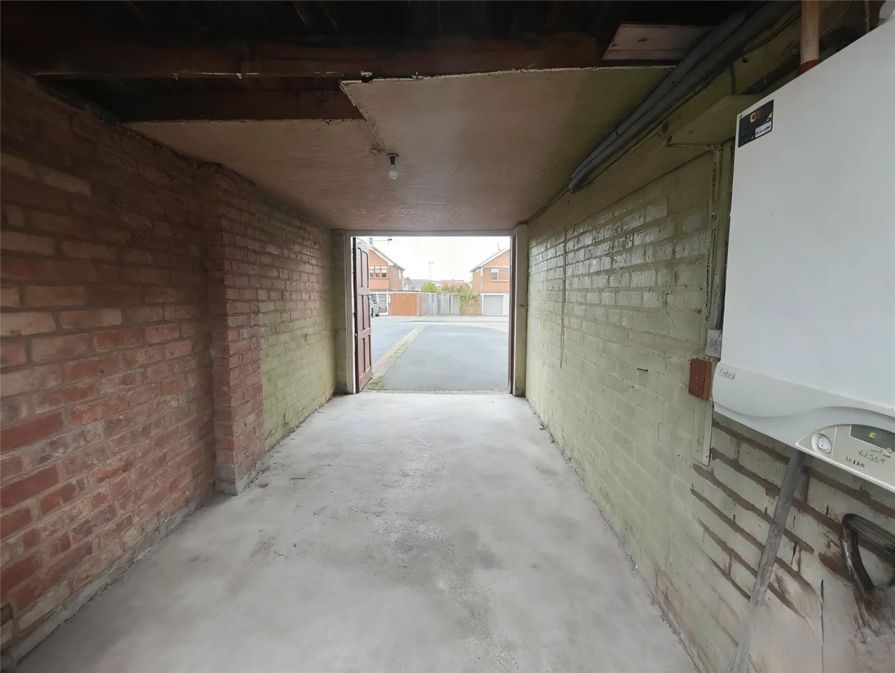 Lambourne Close, Great Wyrley, Walsall, Staffordshire, WS6, photo 18