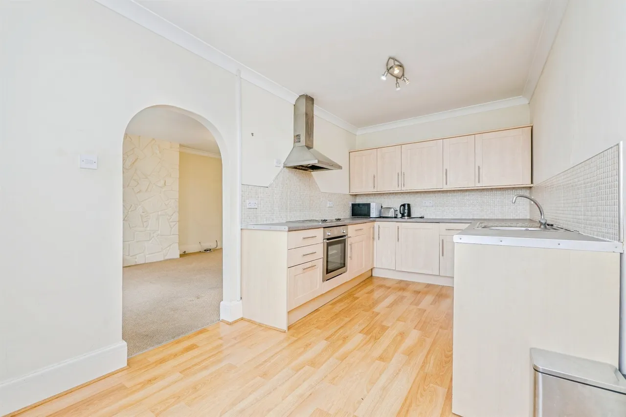 Fairwater Grove West, Cardiff, CF5, photo 19