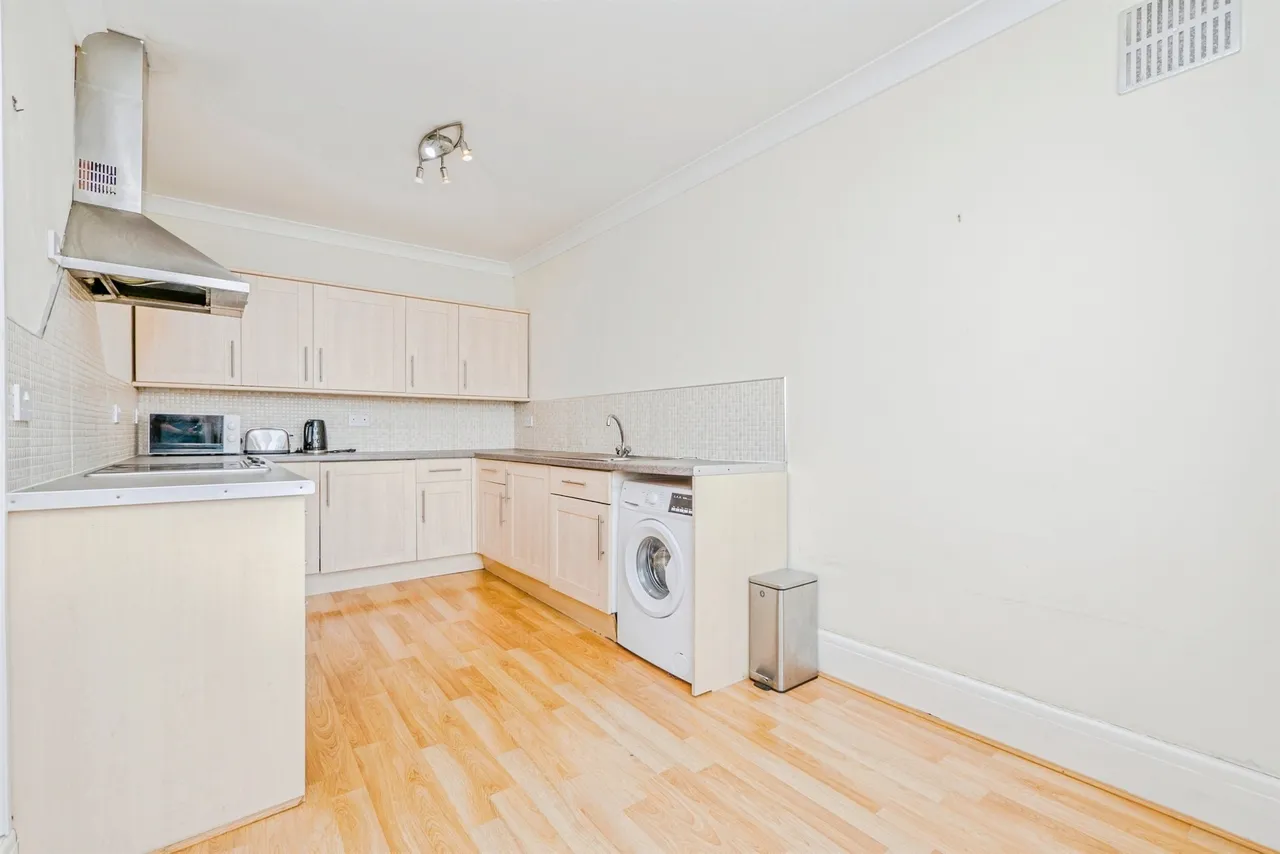 Fairwater Grove West, Cardiff, CF5, photo 20