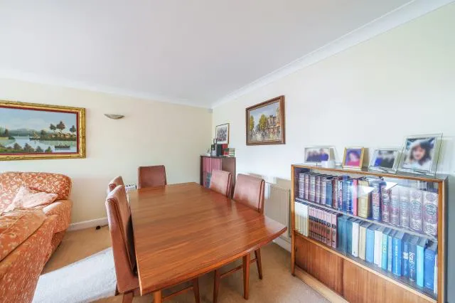 Hendon Lane, London, N3, photo 4