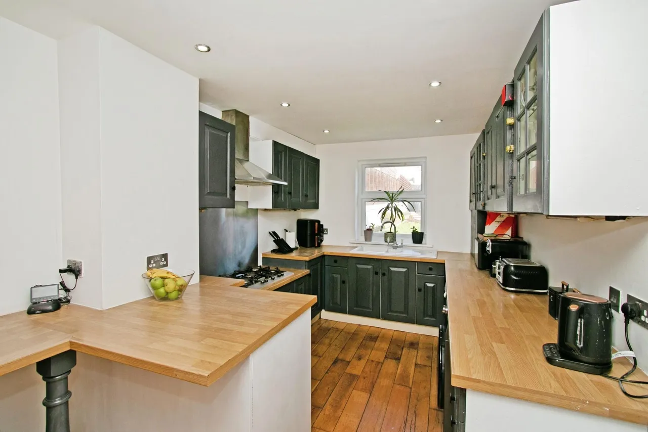Pendarves Street, Camborne, TR14, photo 15