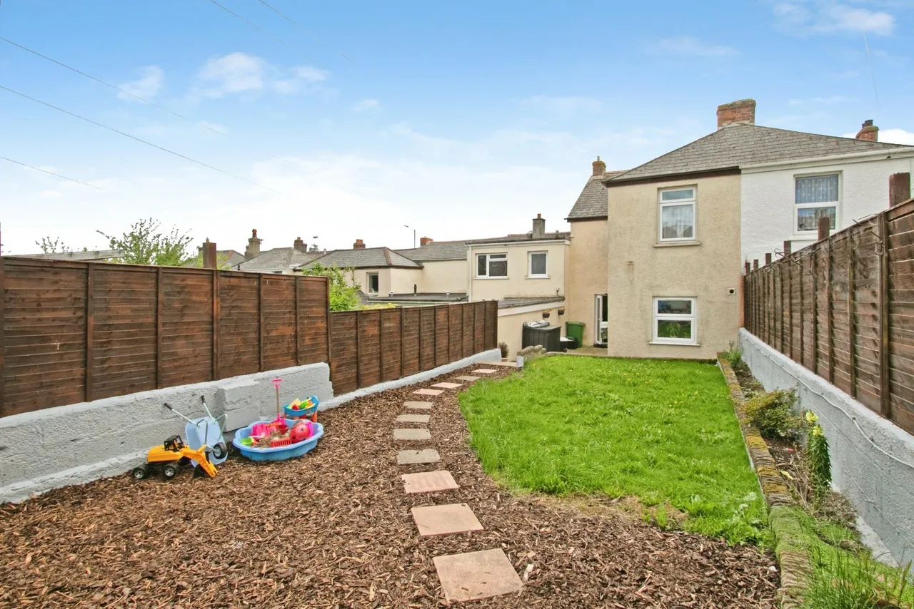 Pendarves Street, Camborne, TR14, photo 37