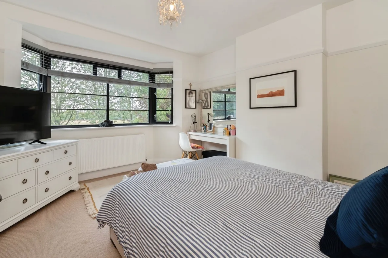 Northumberland Crescent, Southend-on-Sea, Essex, SS1, photo 14