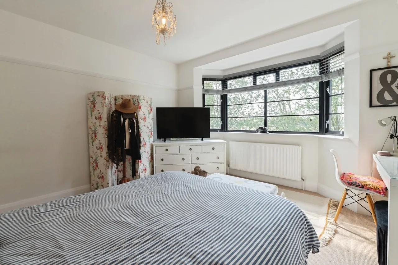 Northumberland Crescent, Southend-on-Sea, Essex, SS1, photo 12