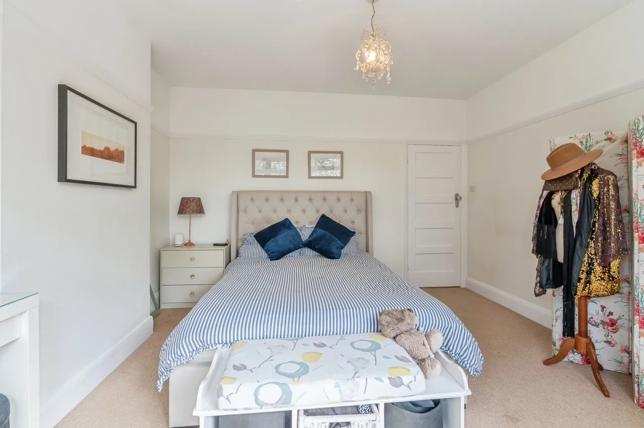 Northumberland Crescent, Southend-on-Sea, Essex, SS1, photo 13