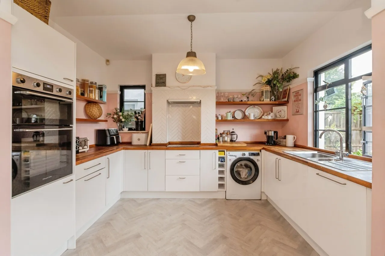 Northumberland Crescent, Southend-on-Sea, Essex, SS1, photo 8