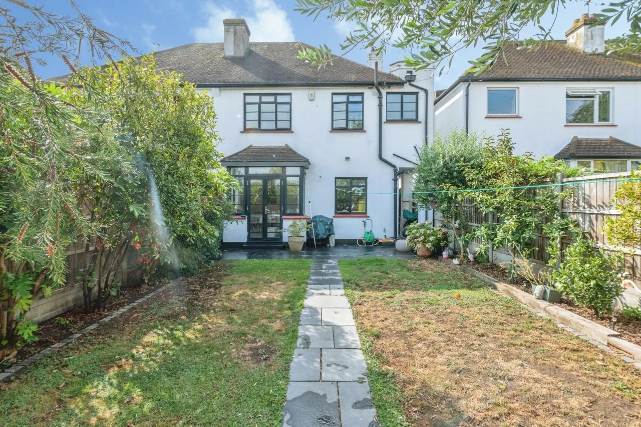 Northumberland Crescent, Southend-on-Sea, Essex, SS1, photo 22