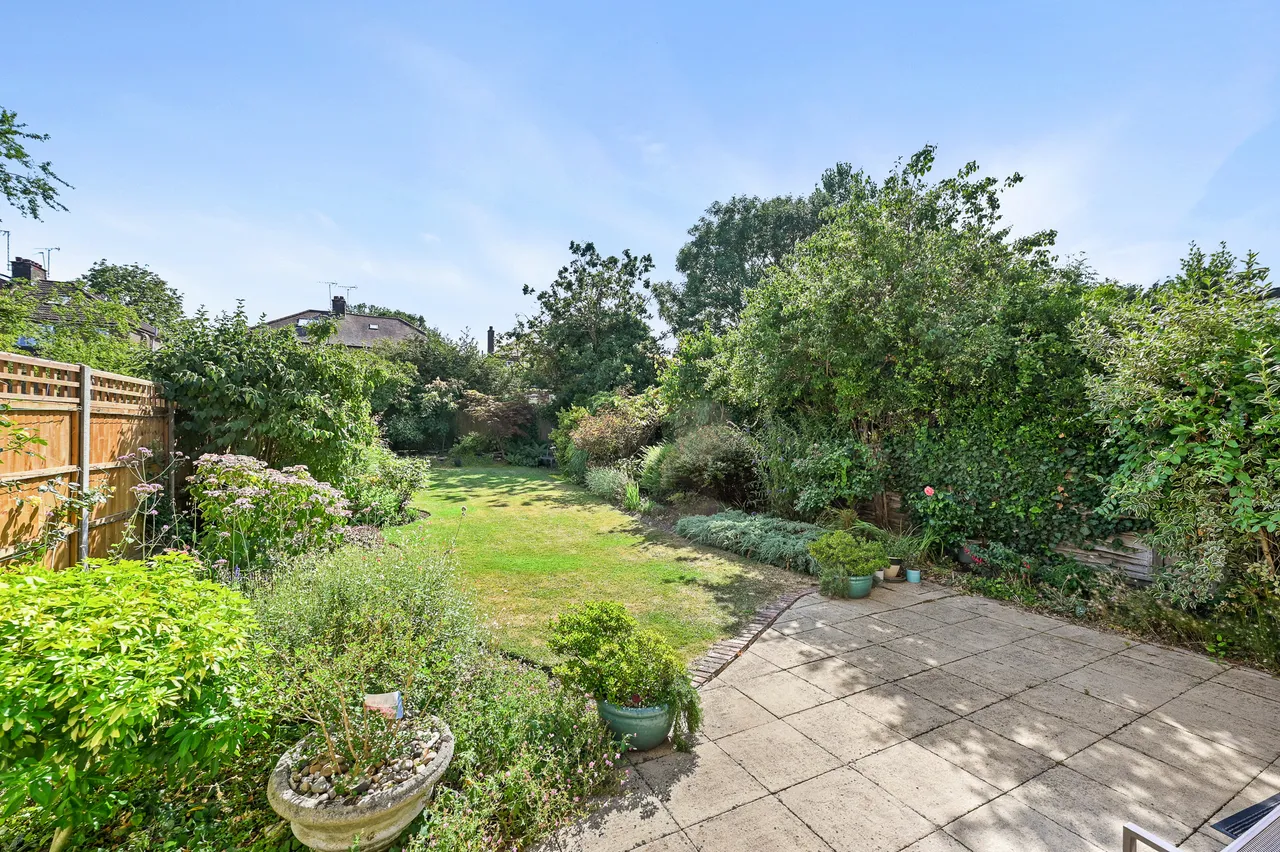 Lancaster Road, North Harrow, HA2, photo 2