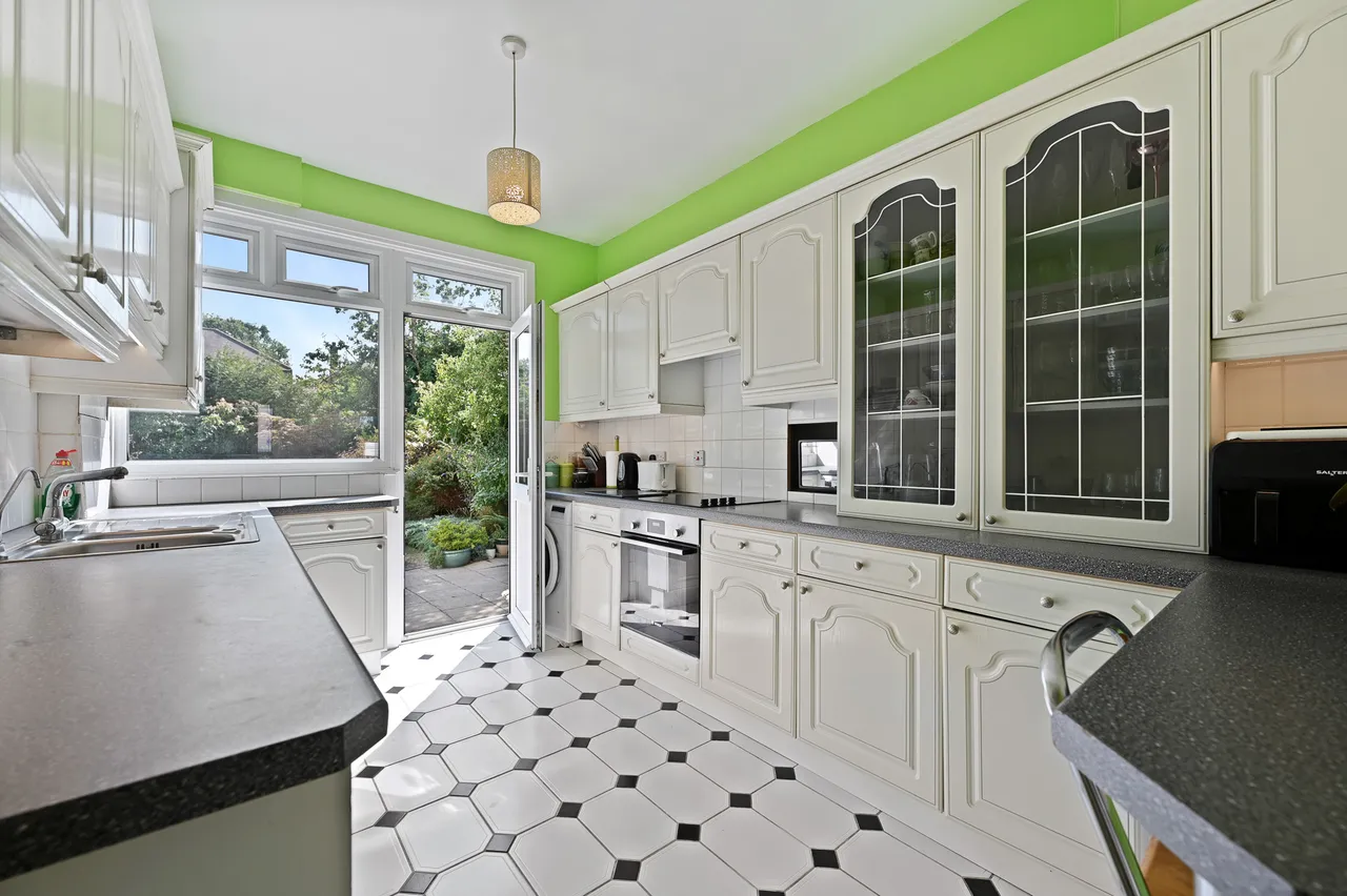 Lancaster Road, North Harrow, HA2, photo 9