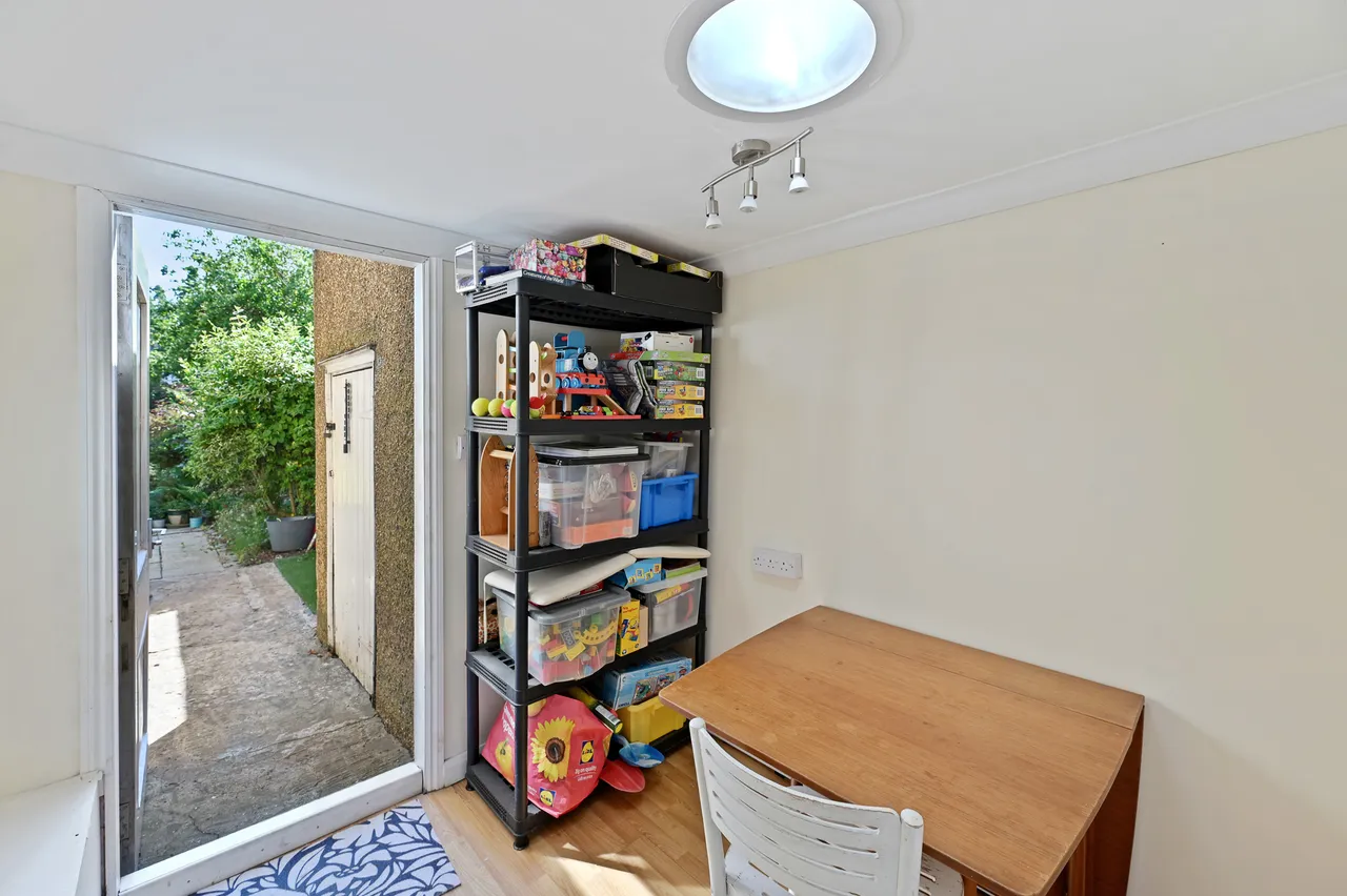 Lancaster Road, North Harrow, HA2, photo 12