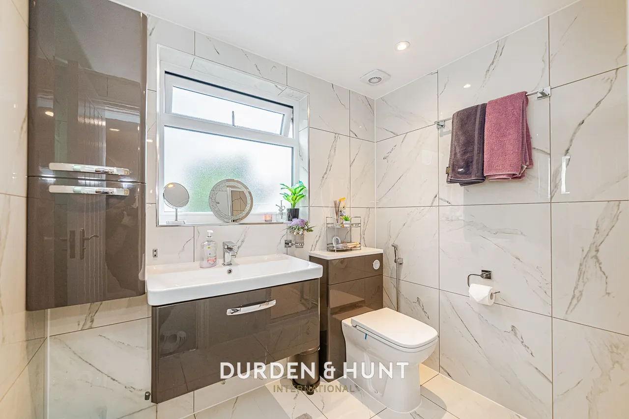 Sheringham Avenue, Manor Park, E12, photo 27