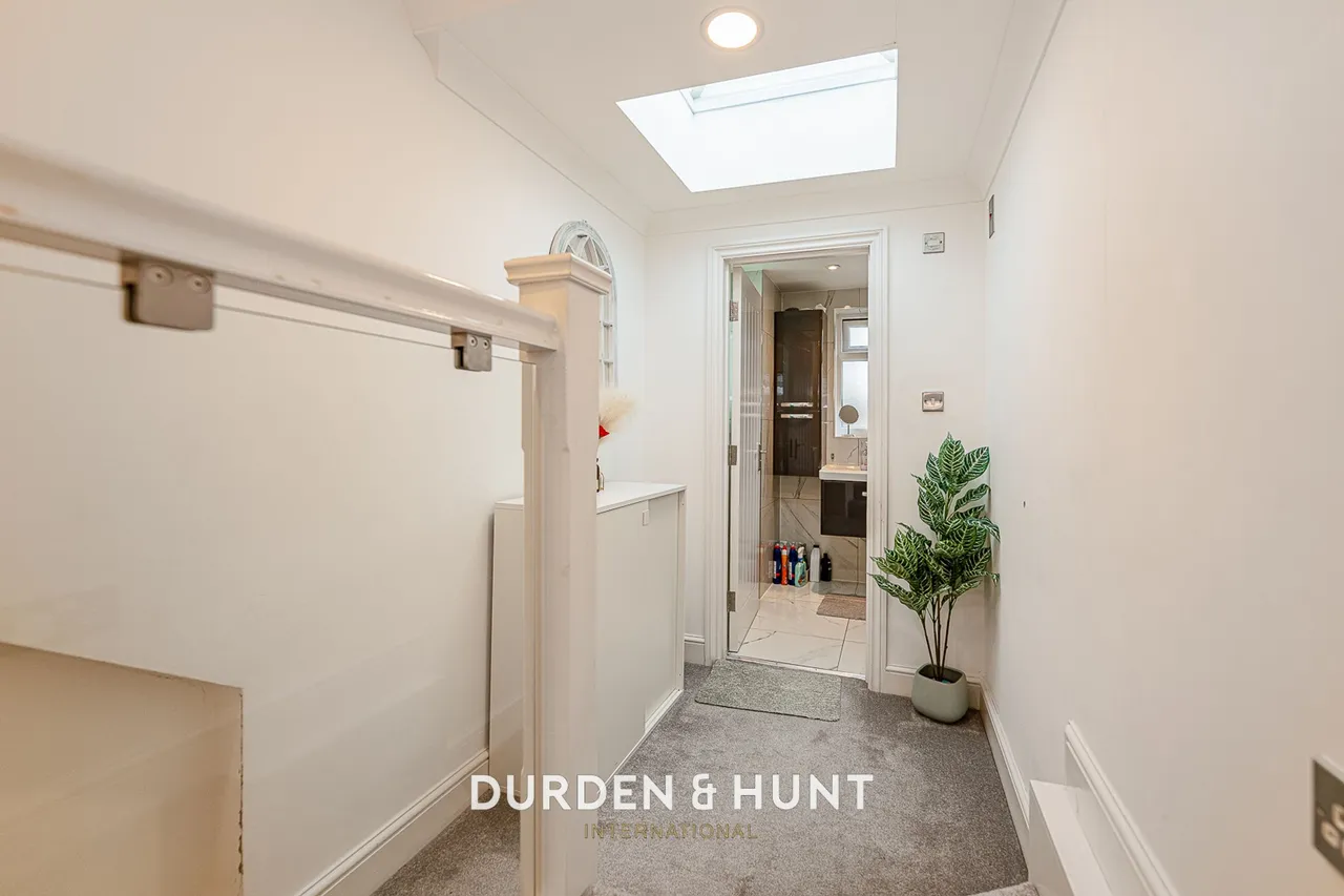 Sheringham Avenue, Manor Park, E12, photo 26