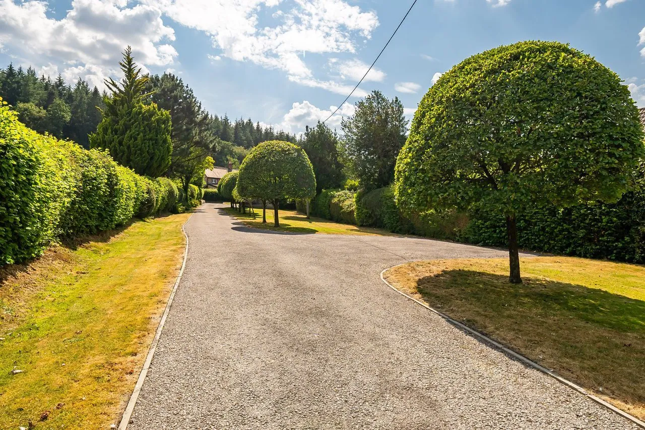 Broadmead Lane, Crockerton, BA12, photo 42