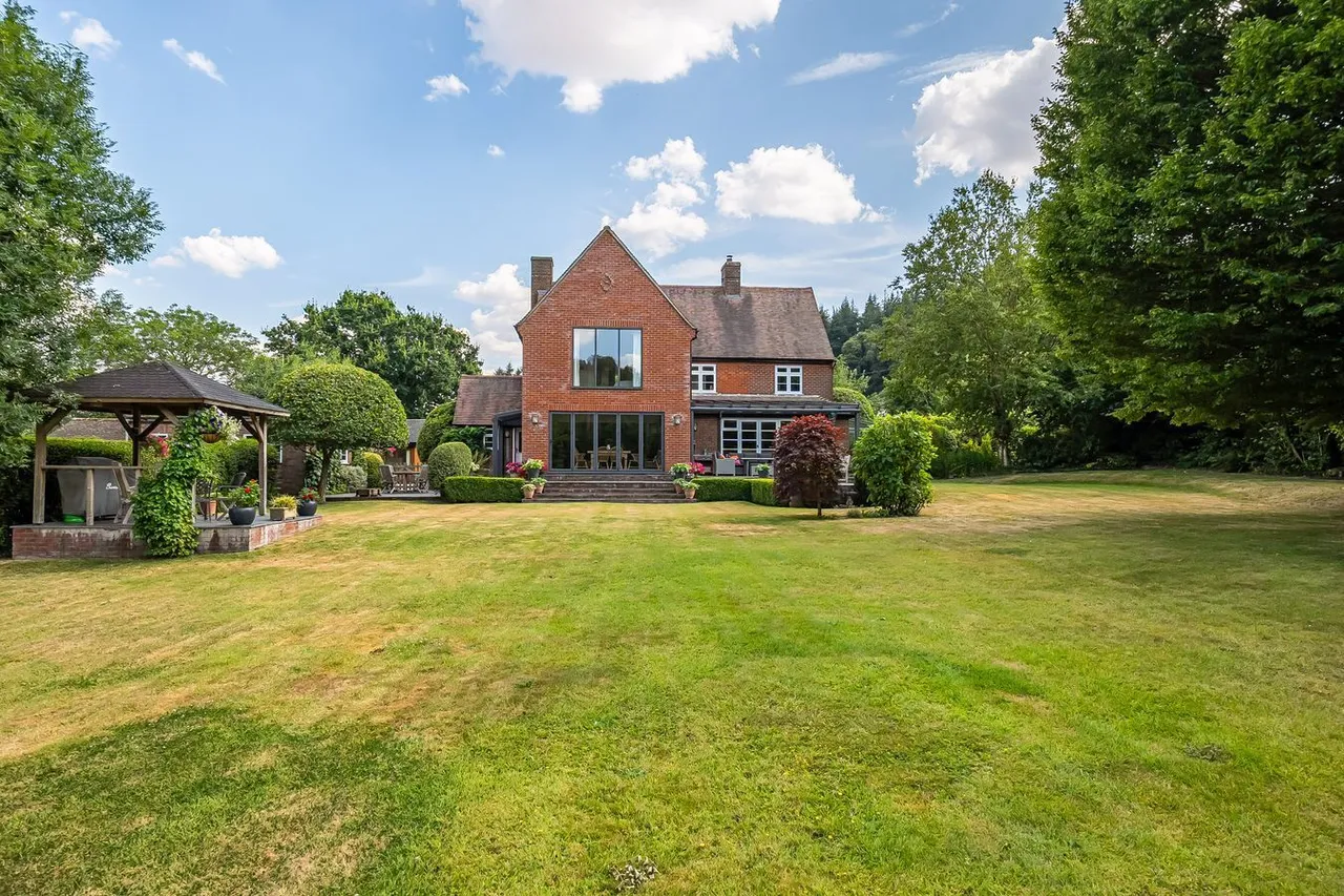 Broadmead Lane, Crockerton, BA12, photo 35