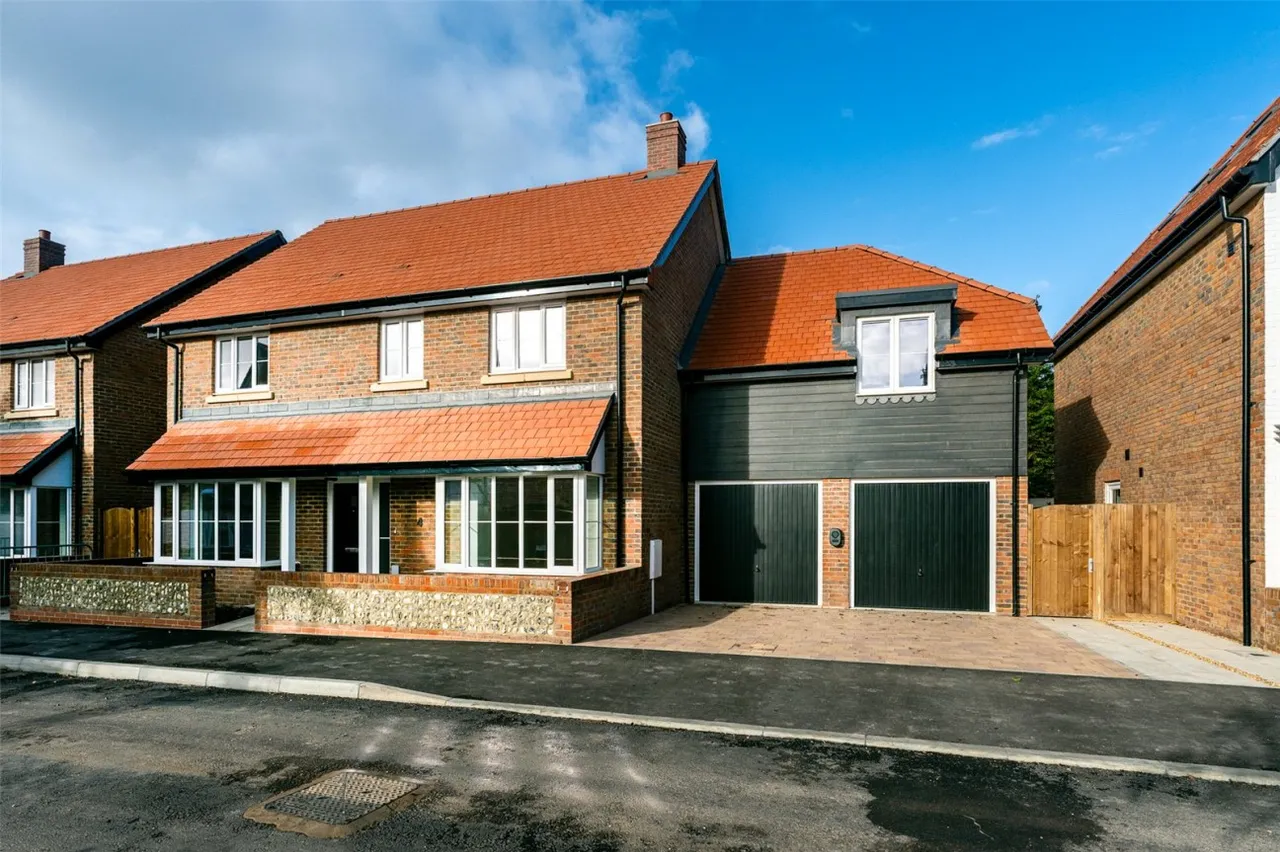 2 bed house for sale, Angmering, BN16