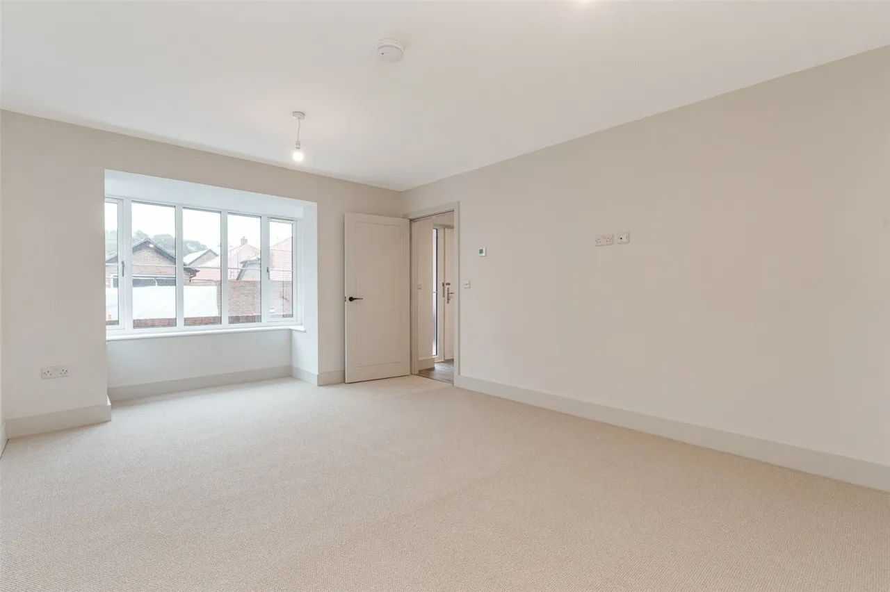 Angmering, BN16, photo 21