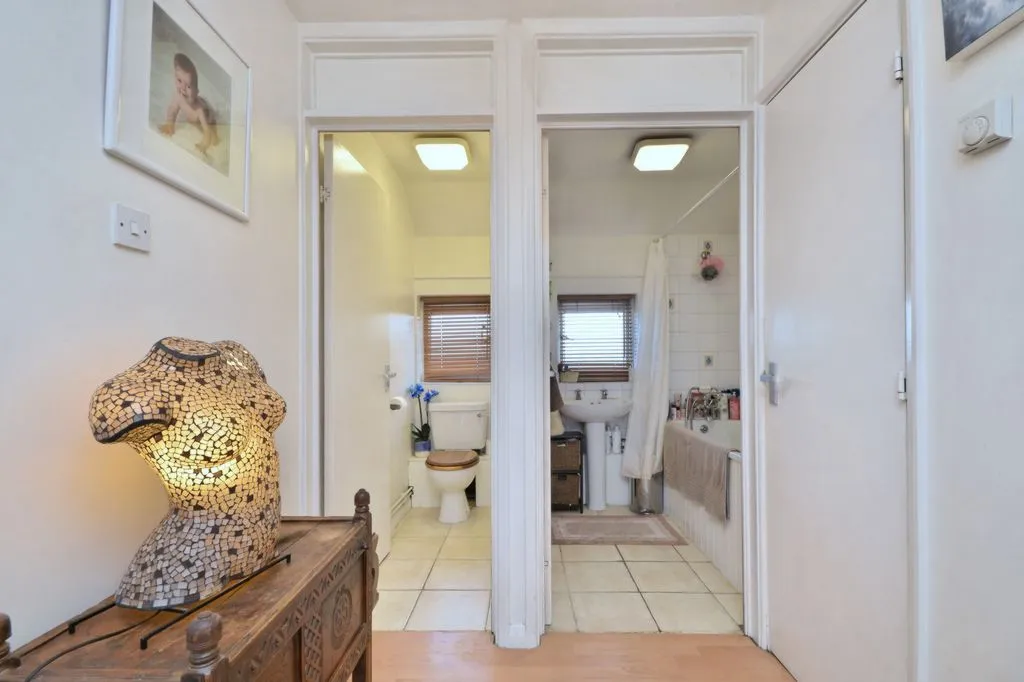 Station Road, Barnes, SW13 0ER, photo 5