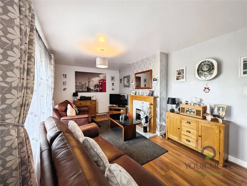 Calvary Crescent, Bentilee, Staffordshire, ST2, photo 3