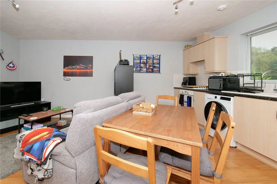 Lysander Way, Cottingley, BD16, photo 5