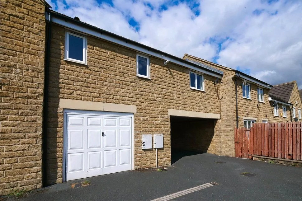 Lysander Way, Cottingley, BD16, photo 10