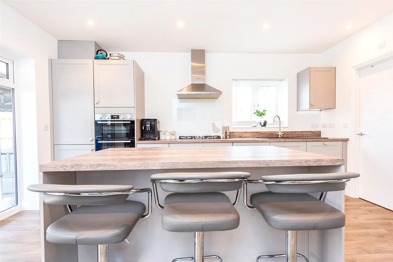Brampton View, Farnborough, Hampshire, GU14 0FT, photo 8
