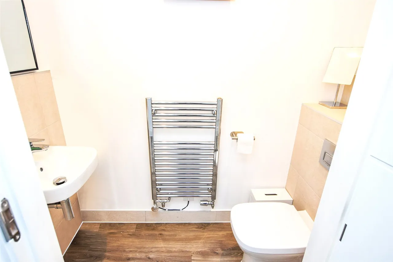 Brampton View, Farnborough, Hampshire, GU14 0FT, photo 11