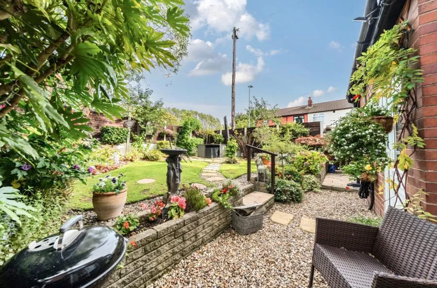 Seale Avenue, Audenshaw, M34, photo 18