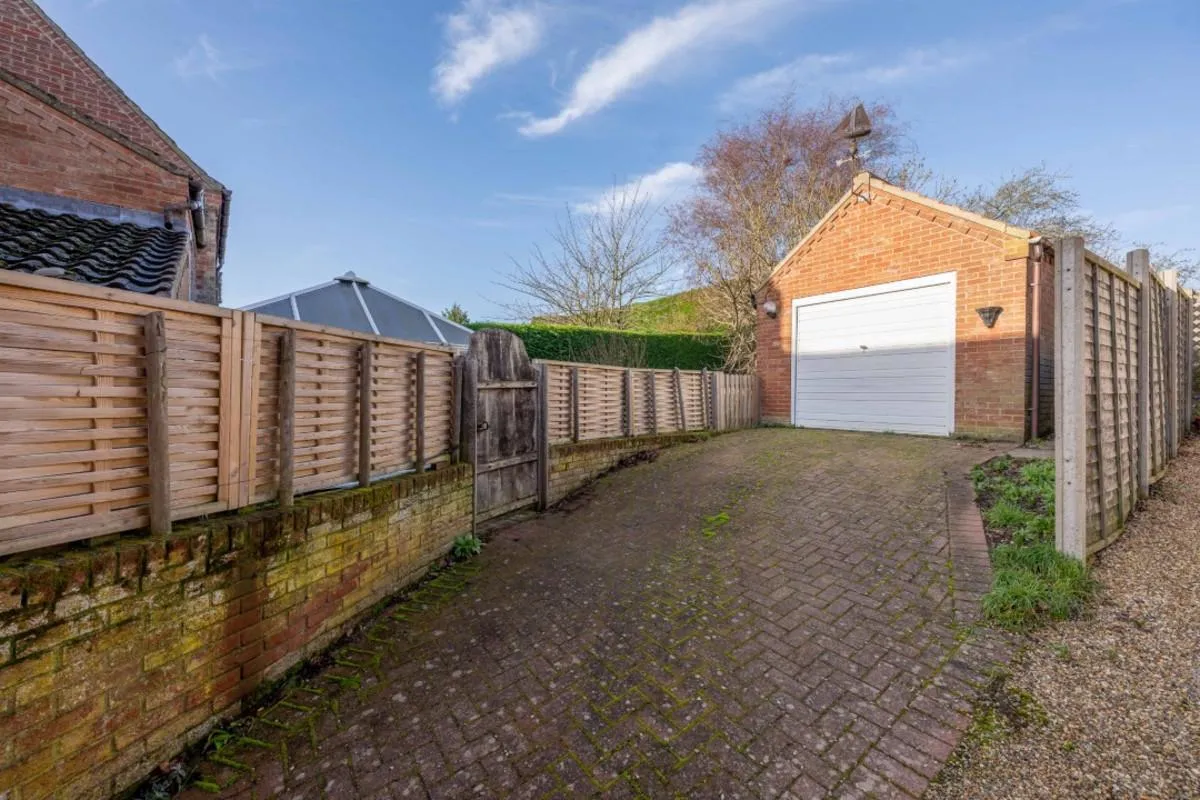 West Street, Fakenham, NR21, photo 28