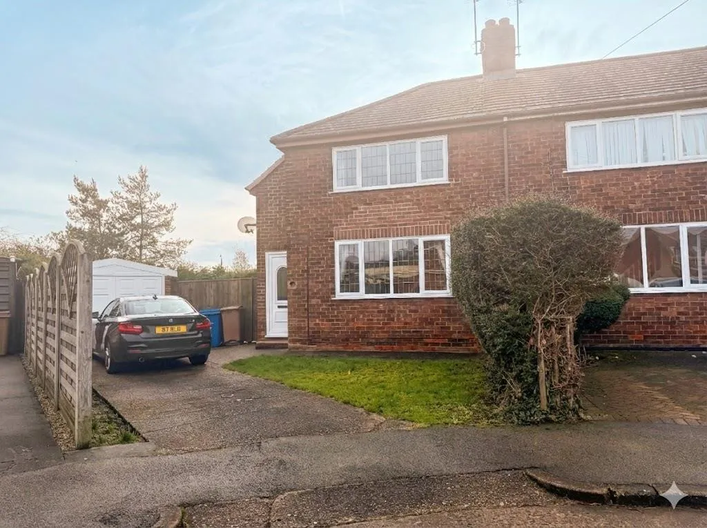 3 bed house for sale — Penwith Drive, Anlaby, Hull