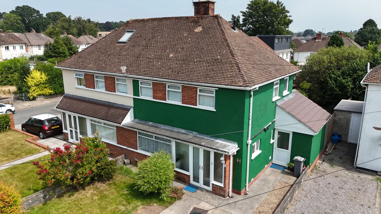 3 bed house for sale — Mccale Avenue, Cardiff, CF5