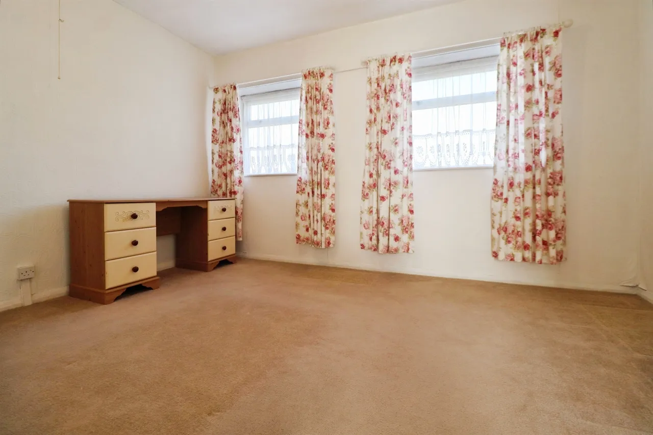 Cowbridge Road West Cardiff, CF5, photo 12