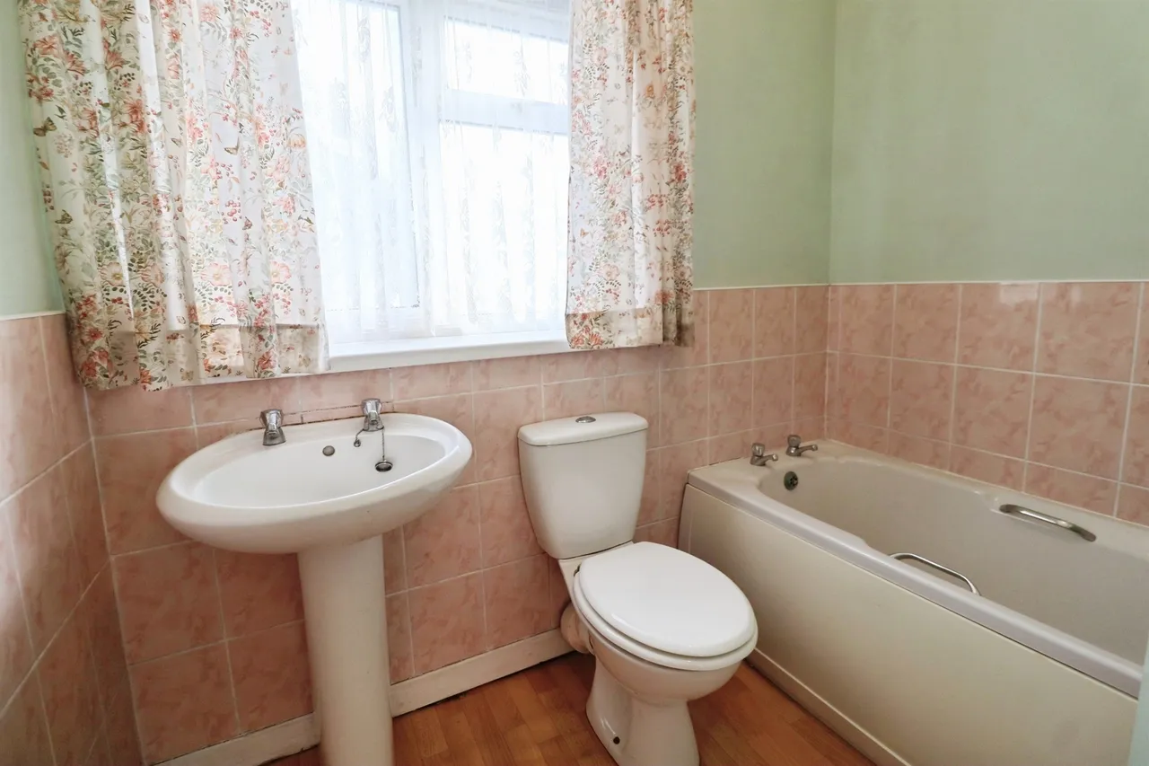 Cowbridge Road West Cardiff, CF5, photo 20
