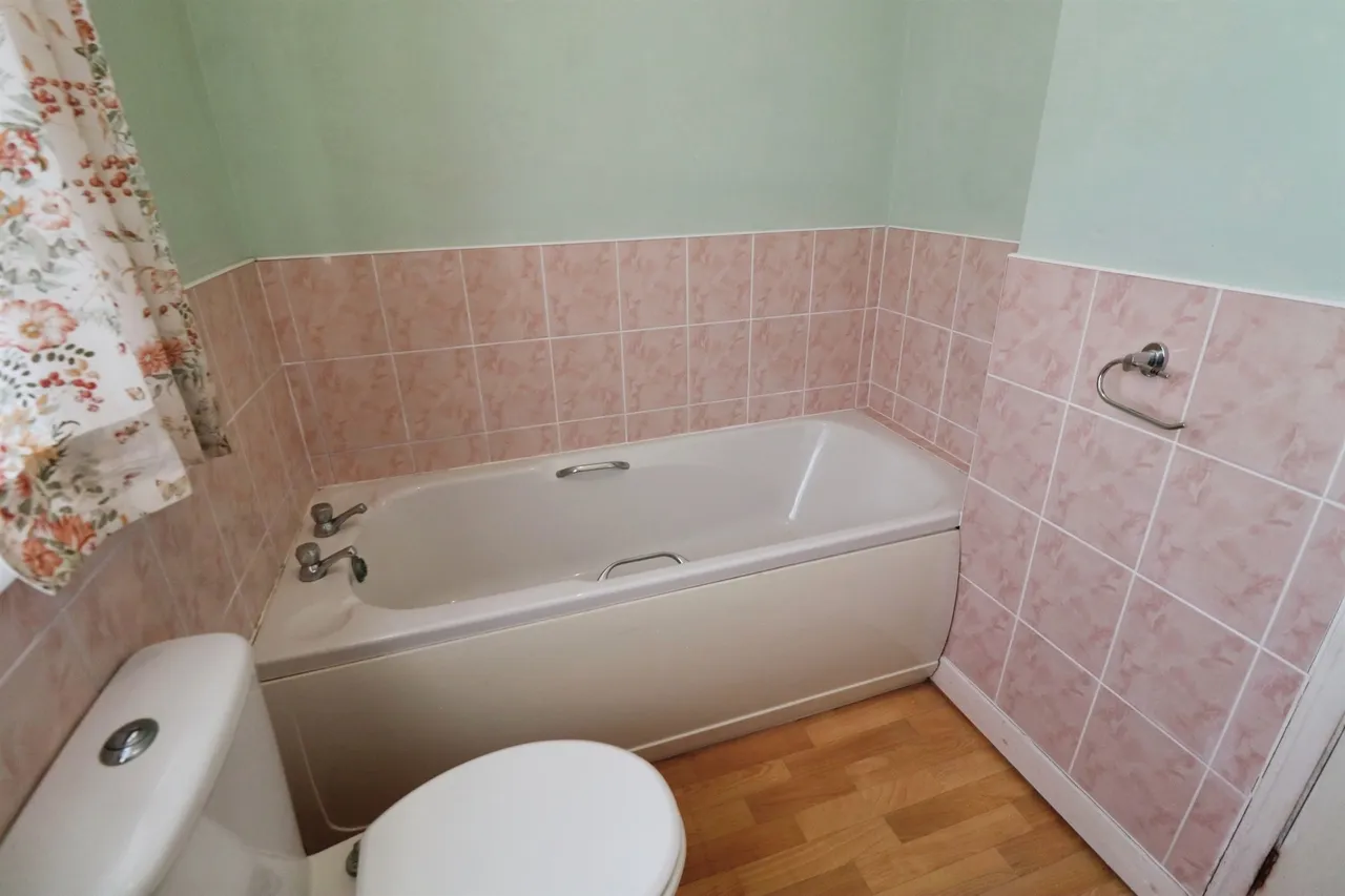 Cowbridge Road West Cardiff, CF5, photo 19